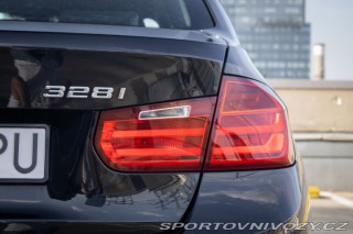 BMW 3 328i A/T, 180kW, A8 / ZÁ 2012
