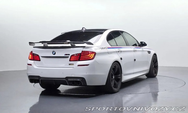 BMW M5 2016