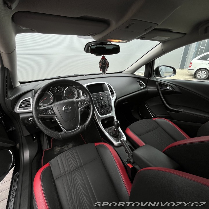 Opel Astra J Bi-turbo/ 1 Maj./ ČR 2015