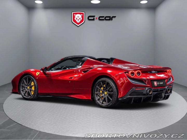 Ferrari F8 Spider Lift 2021