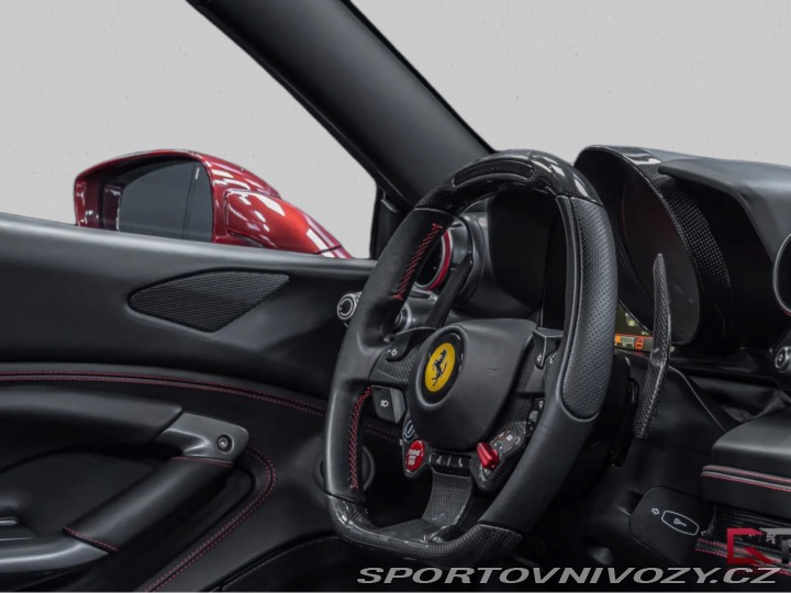 Ferrari F8 Spider Lift 2021