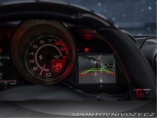 Ferrari F8 Spider Lift 2021