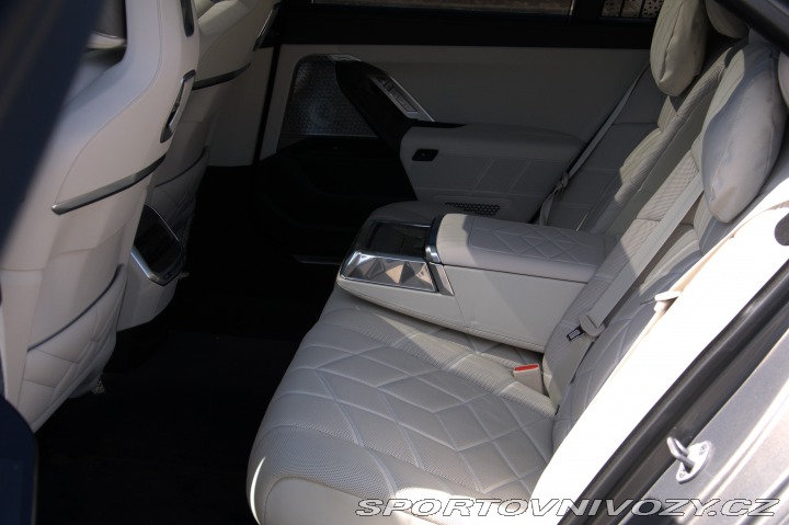 BMW i7 xDrive 60 2022