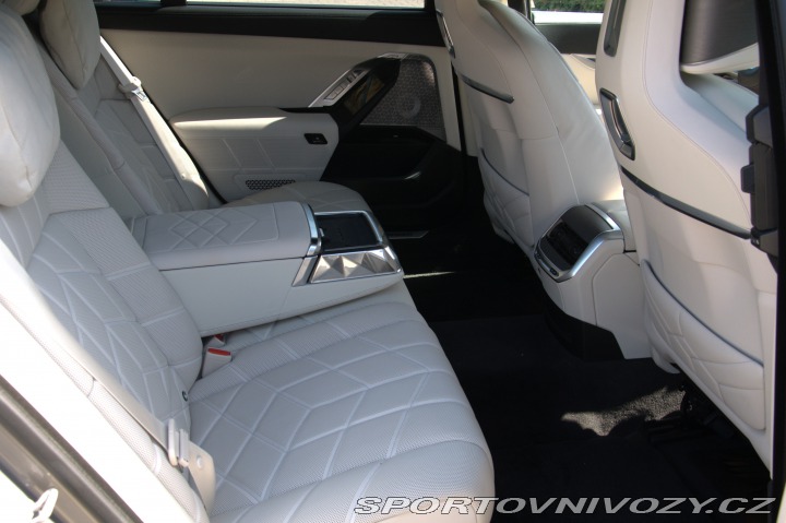 BMW i7 xDrive 60 2022