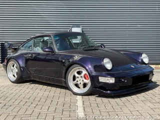 Porsche 911 Carrera 4