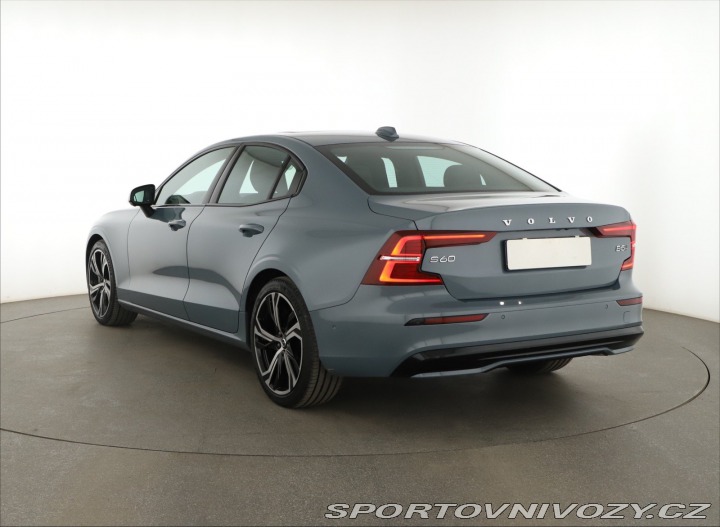 Volvo S60 R-Design B5 AWD 2023