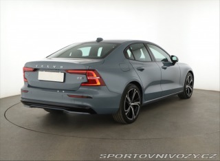 Volvo S60 R-Design B5 AWD 2023