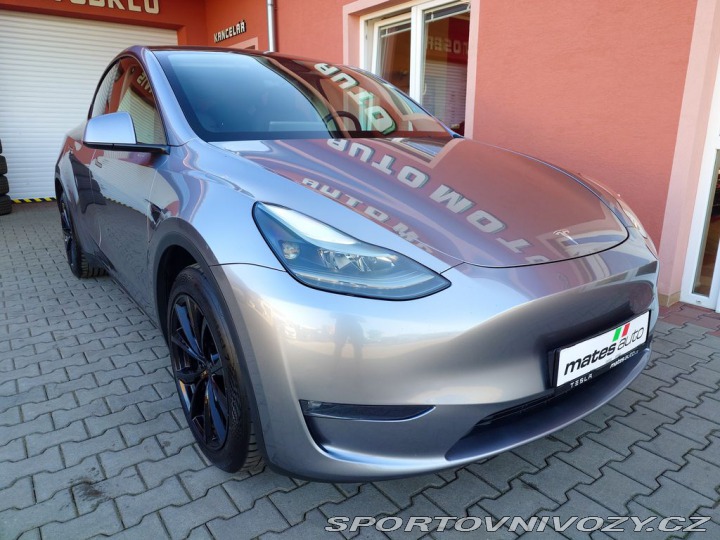 Tesla Model Y Long Range Dual Motor 378 2023