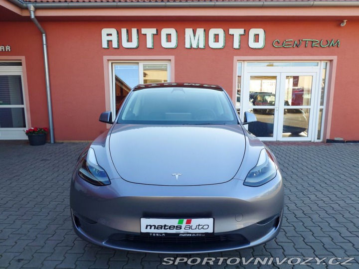 Tesla Model Y Long Range Dual Motor 378 2023