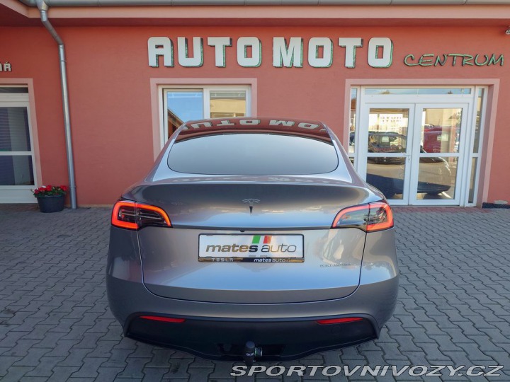 Tesla Model Y Long Range Dual Motor 378 2023