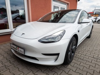 Tesla Model 3 Standard Range Plus 239 k