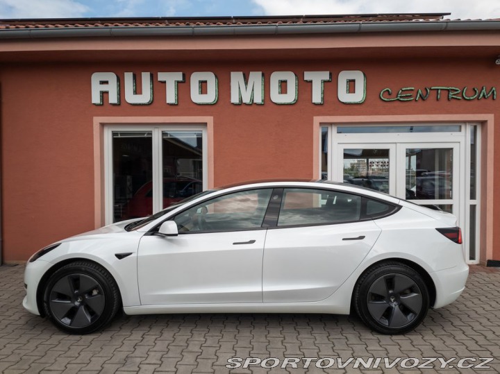 Tesla Model 3 Standard Range Plus 239 k 2021