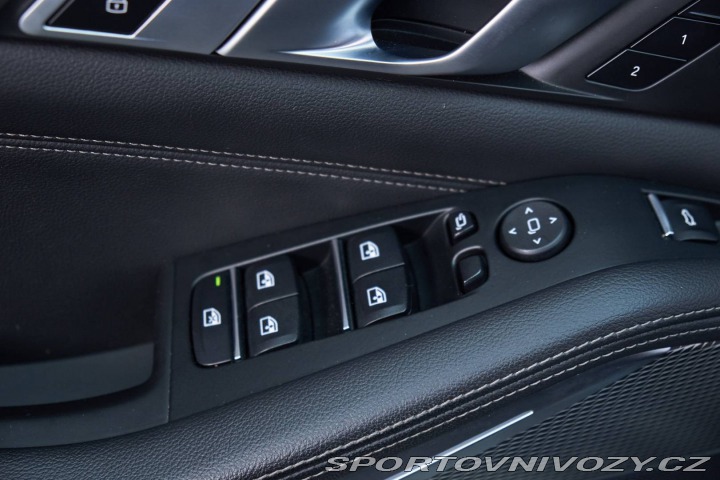 BMW X5 xDrive40i A/T 2019