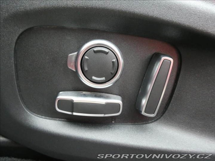 Jaguar F-Pace 2,0 P400e PHEV HSE,1Maj,Č 2022