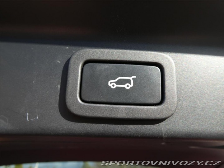 Jaguar F-Pace 2,0 P400e PHEV HSE,1Maj,Č 2022