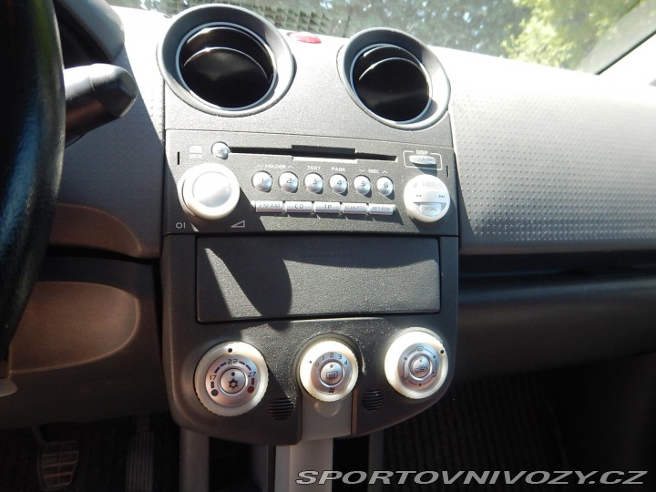 Mitsubishi Colt 1.5 i 80kw střecha nejde 2006