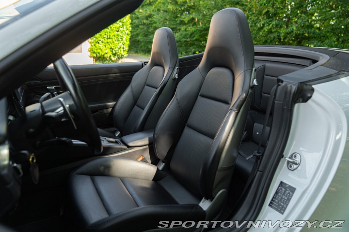 Porsche 911 991 (911) CARRERA GTS CABRIOLET 2015