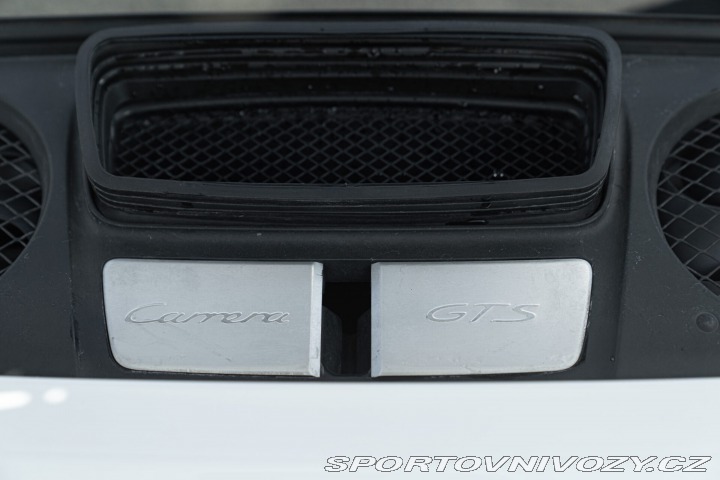 Porsche 911 991 (911) CARRERA GTS CABRIOLET 2015