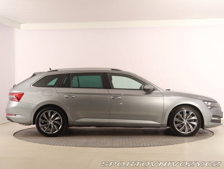 Škoda Superb Laurin&Klement 2.0 TS 2021