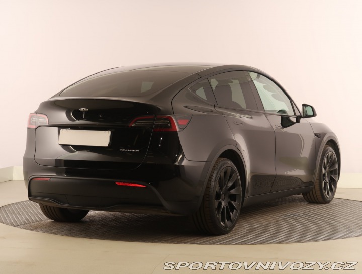 Tesla Model Y Long Range AWD 79kWh 2023