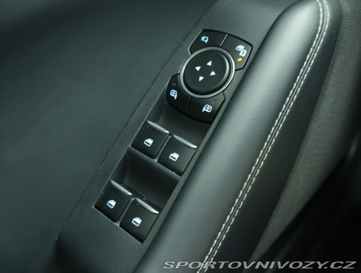 Ford Mustang Mach-E Standard Range RW 2024
