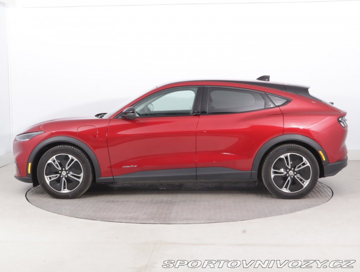 Ford Mustang Mach-E Standard Range RW 2024