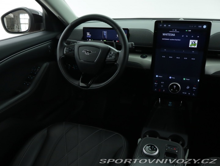 Ford Mustang Mach-E Standard Range RW 2024
