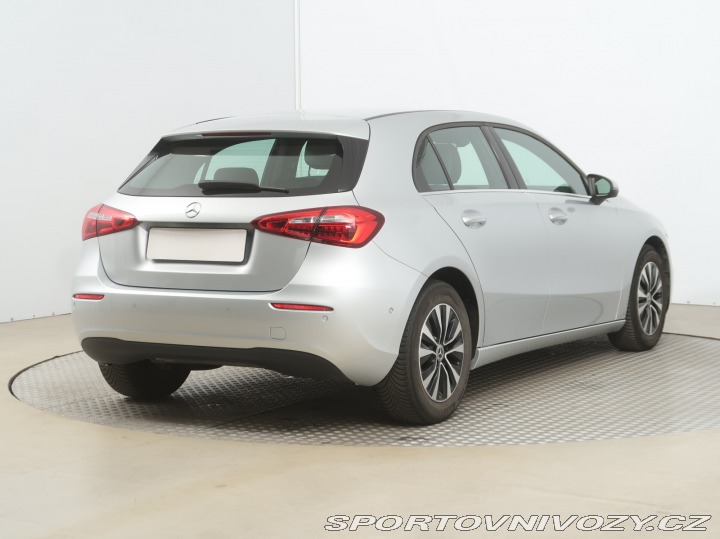 Mercedes-Benz A A 200 2021