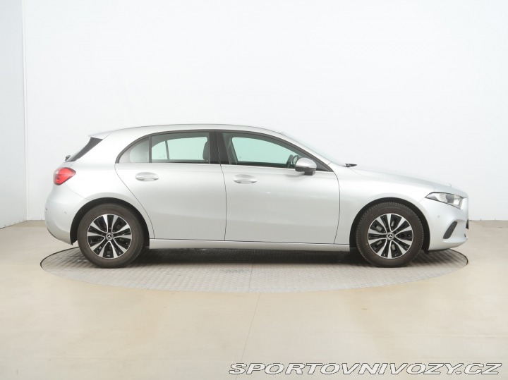 Mercedes-Benz A A 200 2021