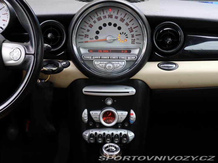 Mini One One 2010