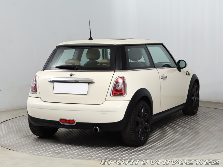Mini One One 2010
