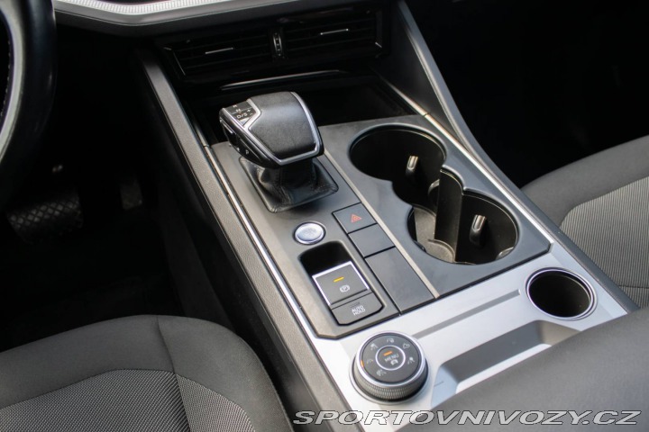 Volkswagen Ostatní modely Touareg 3.0TDI V6 / AJ NA SPLÁTK 2019