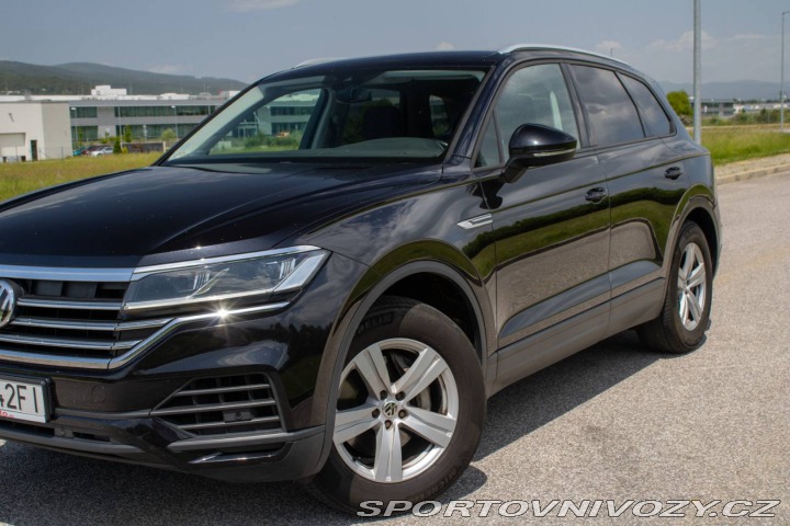 Volkswagen Ostatní modely Touareg 3.0TDI V6 / AJ NA SPLÁTK 2019