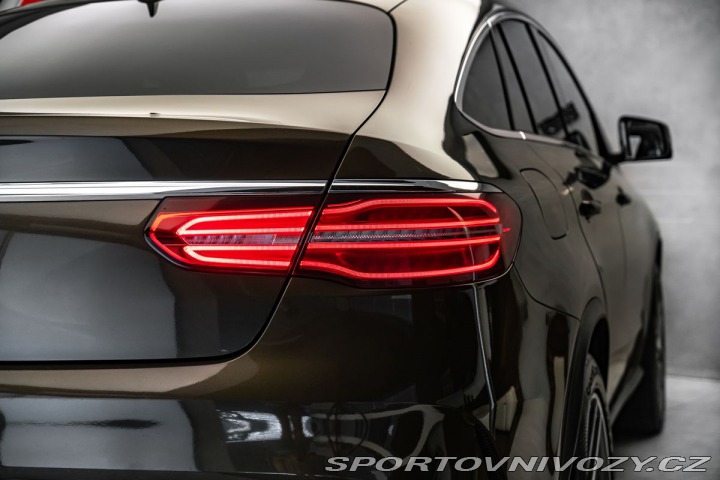Mercedes-Benz Ostatní modely GLE panorama, asistenty 2017