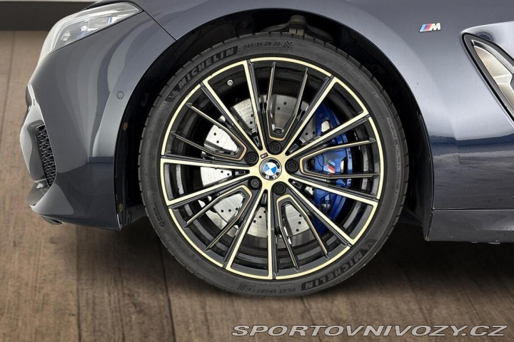 BMW 8 M850i xDrive 2022