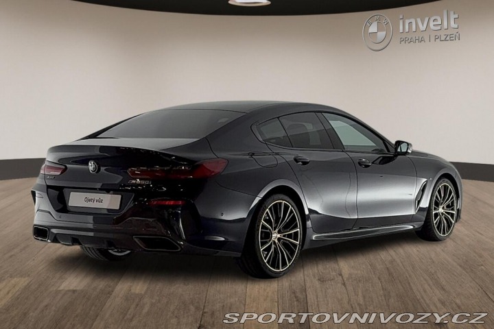 BMW 8 M850i xDrive 2022