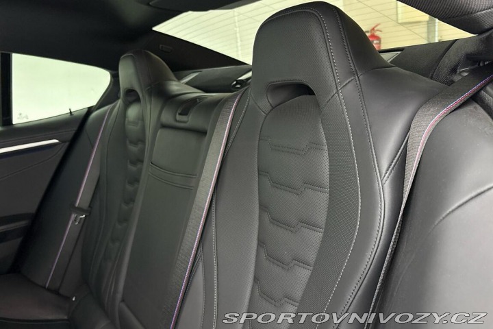 BMW 8 M850i xDrive 2022