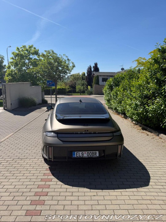 Hyundai Ioniq 6 ČR .MAJITEL 77kW BATERKA 2023