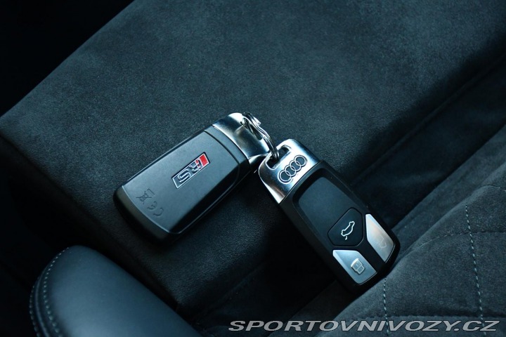 Audi TT RS 2.5TFSI QUATTRO B& 2022