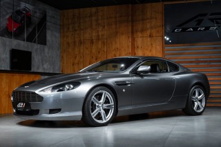 Aston Martin DB9