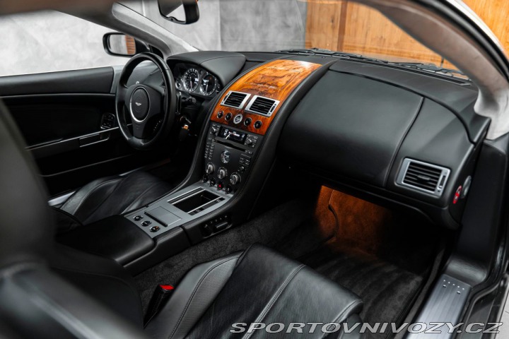 Aston Martin DB9 2007