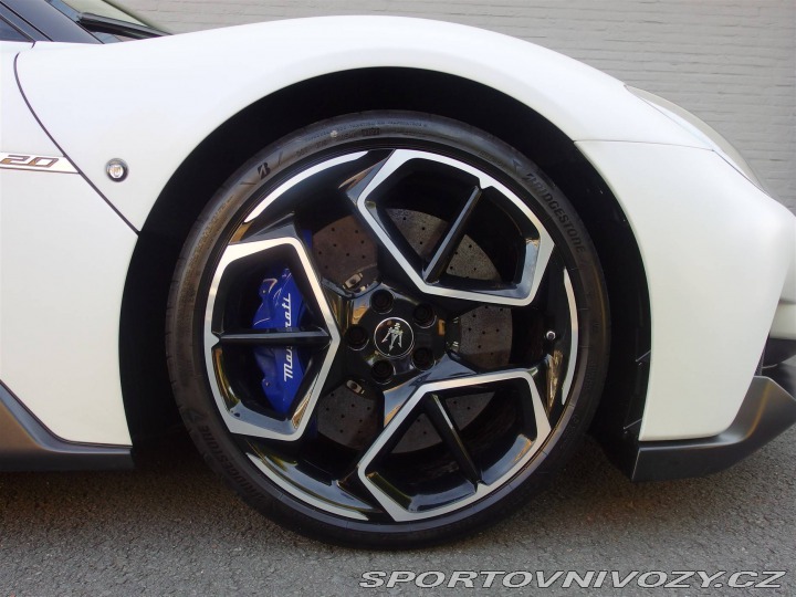 Maserati MC20 2022