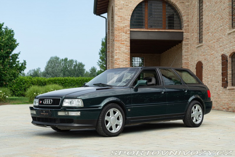 Audi S2 