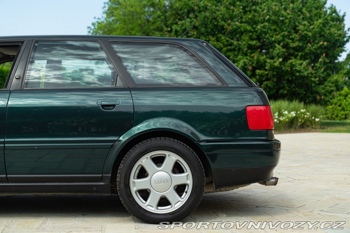 Audi S2 1995