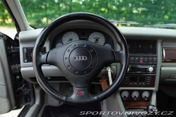 Audi S2 1995