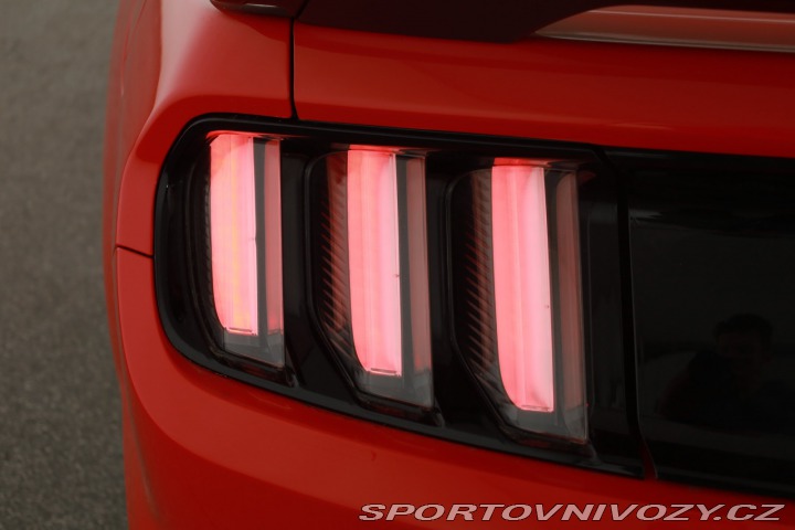 Ford Mustang GT V8 5.0 2016