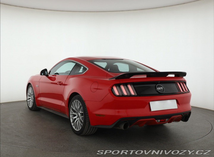 Ford Mustang GT V8 5.0 2016