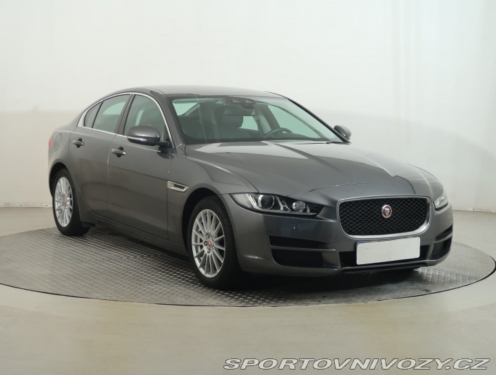 Jaguar XE E-Performance 2019