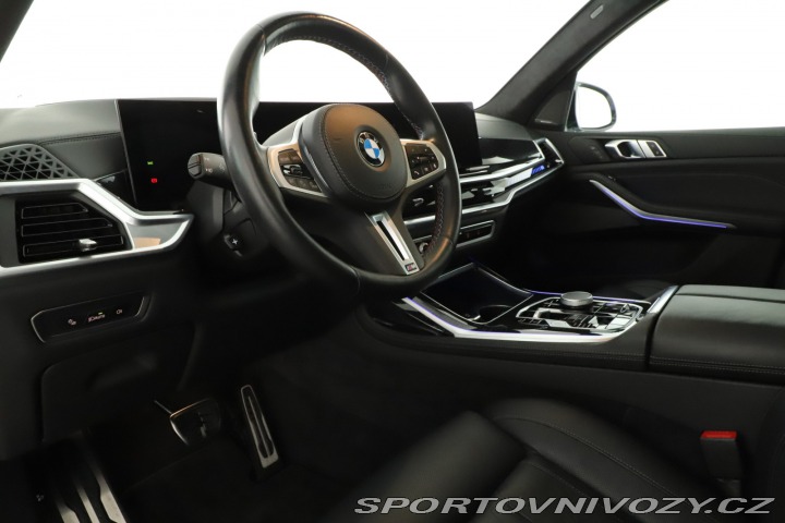 BMW X7 M60i 2024