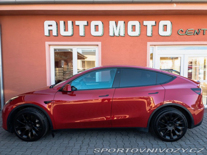 Tesla Model Y Long Range Dual Motor 378 2023